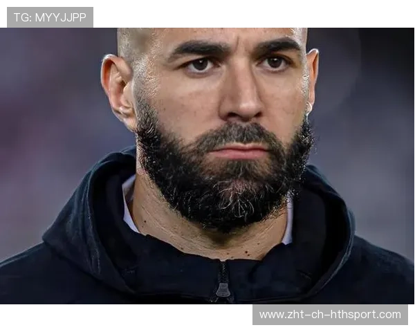 本泽马加盟利雅得新月达成一致，身披90号出战沙特联